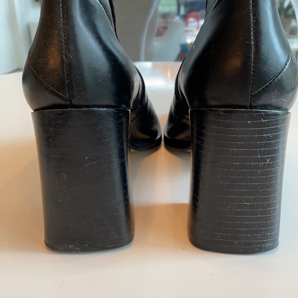 Black leather ankle boots - Picture 3 of 6